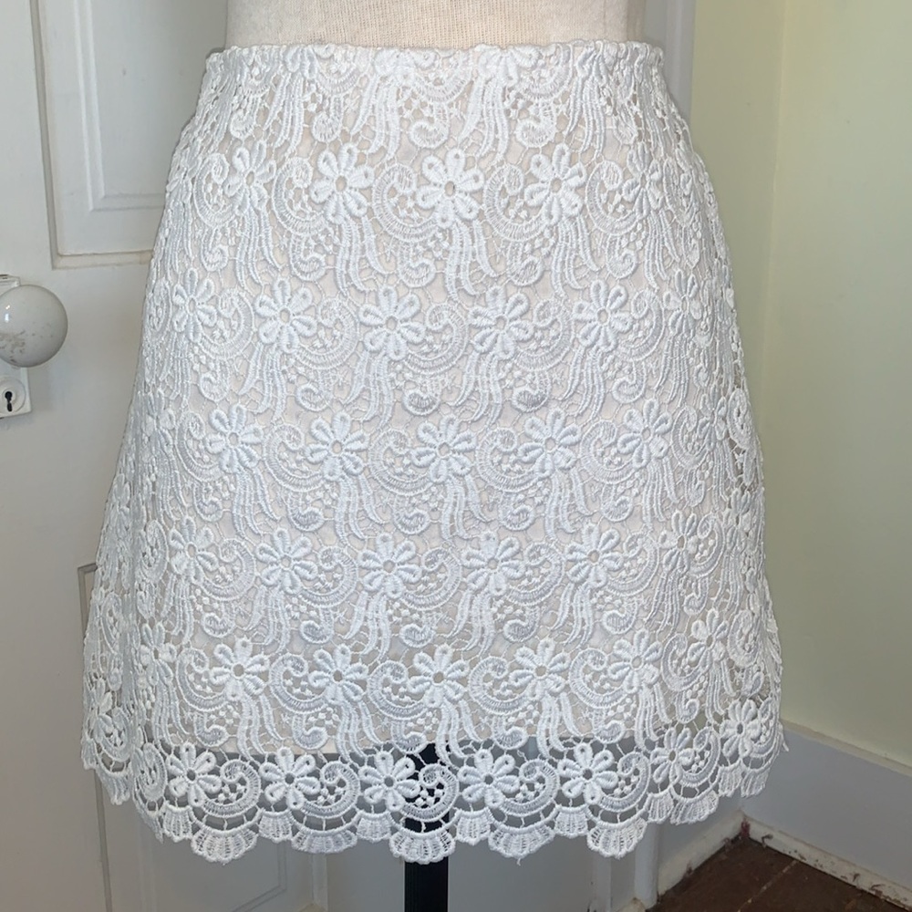 Zara Cream Crochet Floral Lace Lined Mini Skirt with Side Zipper M